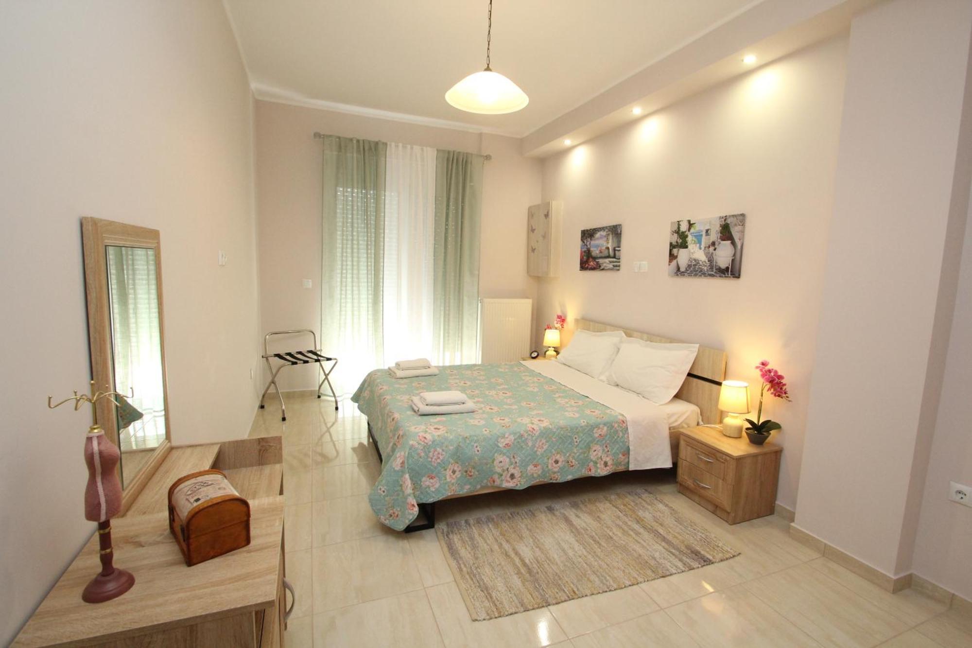 Filoxenia Apartment Artemida  Buitenkant foto