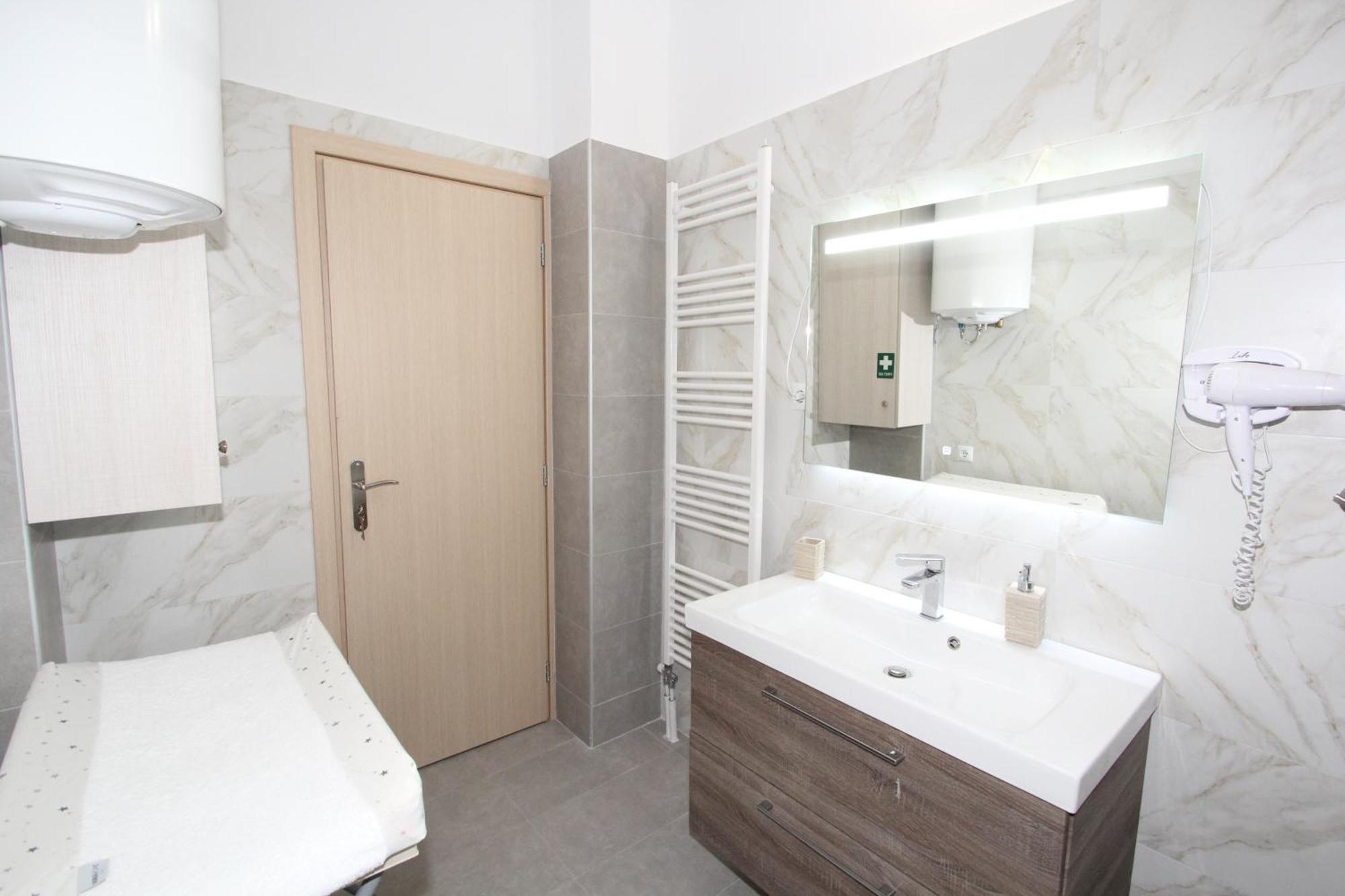 Filoxenia Apartment Artemida  Buitenkant foto